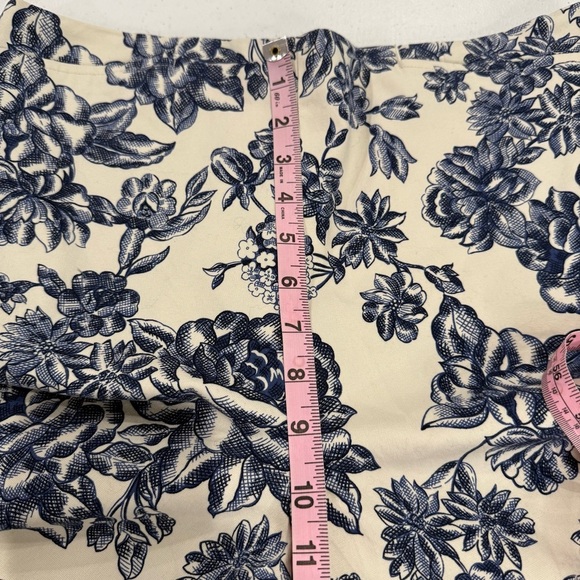 Talbots Stretch Capris Blue and Ivory Floral Ankle Pants Women’s Size 12 Petite - Picture 5 of 11